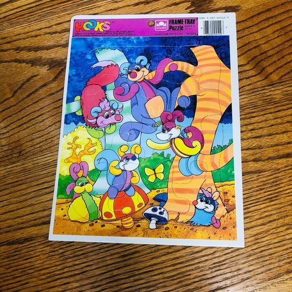 Golden Frame Tray Puzzle Hooks 1988 - Picture 2 of 9